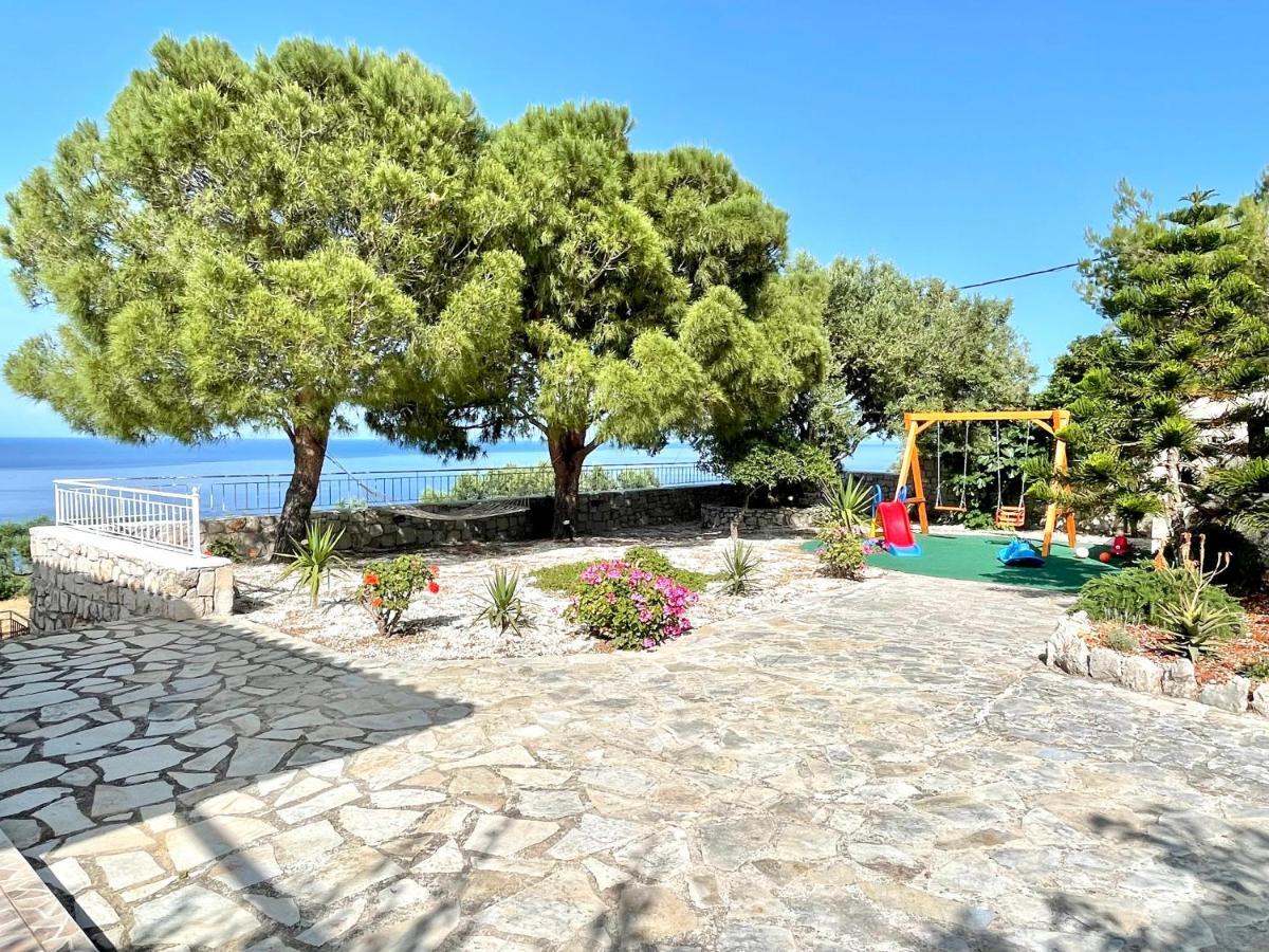 Villa Meganisi Ayos Nikolaos Dış mekan fotoğraf